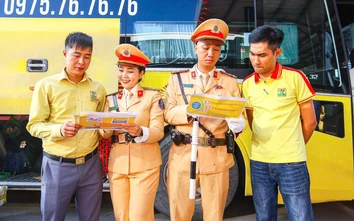Hà Nội: Tuyên truyền, ký cam kết bảo đảm an toàn vận tải cho tài xế xe khách liên tỉnh