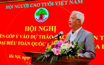 Góp ý dự thảo văn kiện Đại hội XIV của Đảng: Phát huy vai trò, trí tuệ người cao tuổi
