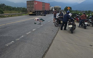 Huế: Ô tô tải va chạm xe máy làm 2 người tử vong tại chỗ
