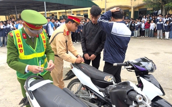 Hưng Yên: Phát hiện hơn 1.000 trường hợp học sinh điều khiển xe khi chưa đủ điều kiện