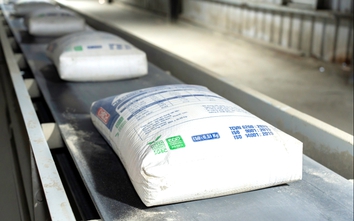 Xi măng đồng loạt tăng giá thêm 100.000 đồng/tấn