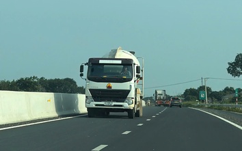 TP.HCM: Xử lý tình trạng xe lưu thông trên cao tốc Biên Hòa - Vũng Tàu đang thi công