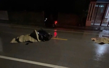 Nghệ An: Xe máy đấu đầu xe tải trên đường ven biển làm 2 người tử vong