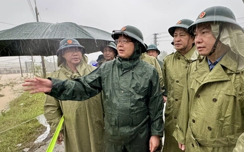 Phó Thủ tướng Hồ Quốc Dũng: Khẩn cấp sơ tán dân, huy động thêm ca nô trước lũ dữ