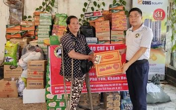 TP.HCM: Các nhà ga metro trở thành điểm tiếp nhận hàng hóa cứu trợ đồng bào miền Trung