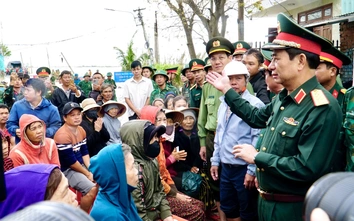 Đại tướng Phan Văn Giang: Quân đội luôn sát cánh với nhân dân đến khi ổn định cuộc sống