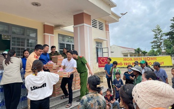 Tập đoàn Hoa Sen khẩn cấp đưa nhu yếu phẩm cứu trợ miền Trung