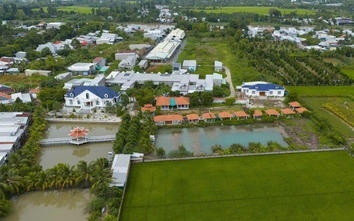 Biệt thự xây giữa đồng ruộng cạnh khu dân cư bị kết luận không phép ở An Giang