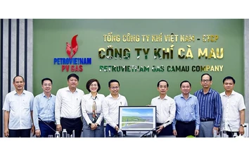 Đoàn công tác tỉnh Cà Mau đến thăm và làm việc tại PV GAS CA MAU