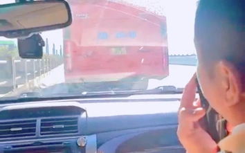 Hà Nội: Tài xế ô tô khách cản trở xe ưu tiên trên cầu Vĩnh Tuy bị phạt 7 triệu đồng