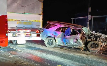 Lâm Đồng: Xe khách va chạm ô tô, hai người tử vong