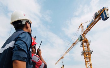 Thiếu hụt nhân công xây dựng: Nhiều nhà thầu tung ưu đãi "khủng" để giữ lao động