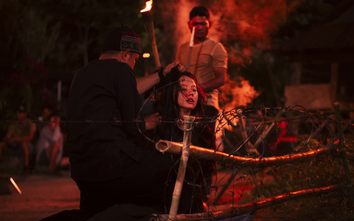 Phim kinh dị "Cải mả" có gì hấp dẫn mà soán ngôi "Cục vàng của ngoại"?