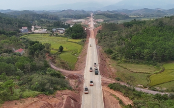 Nhà thầu tăng ca, quyết tâm đưa dự án nâng cấp quốc lộ 4B qua Lạng Sơn về đích đúng hạn