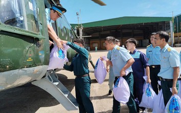 Điều trực thăng tìm kiếm 3 người đàn ông trôi dạt trên thúng ở vùng biển Lý Sơn