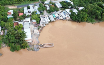 Toàn cảnh bờ sông Tiền sạt lở, cuốn trôi nhiều nhà dân ở Đồng Tháp