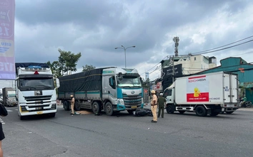 TP.HCM: Xe tải va chạm xe máy, 2 người thương vong