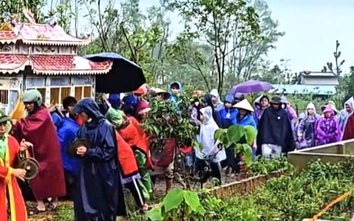 Nam sinh lớp 9 bị bạn khác trường đánh tử vong ở Hà Tĩnh