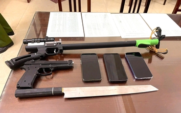 Ninh Bình: Phát hiện nhóm thiếu niên mang dao, súng tự chế gây rối trong đêm