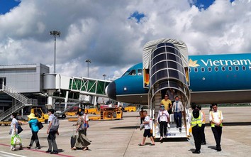 Luật mới yêu cầu hãng bay lo ăn nghỉ cho hành khách bị chậm chuyến