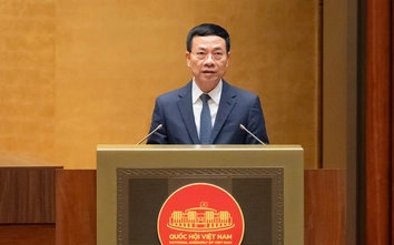 Cán bộ yêu cầu người dân nộp giấy tờ đã số hóa sẽ bị xử lý