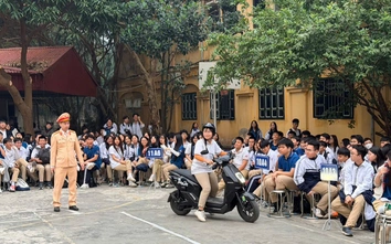 Hà Nội tập huấn kỹ năng lái xe an toàn cho 1.600 học sinh THPT Trung Văn