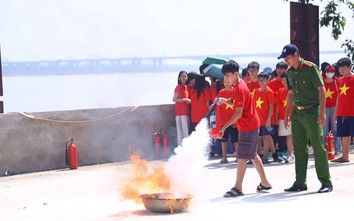 Hà Nội tập huấn kỹ năng cứu người đuối nước cho giới học sinh