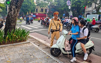 Hà Nội gửi danh sách hàng nghìn học sinh vi phạm giao thông về nhà trường