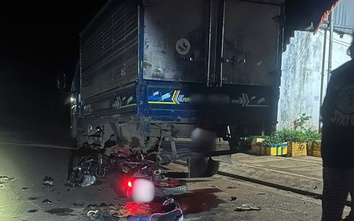 Gia Lai: Tông vào đuôi xe tải trên đường, 3 người tử vong