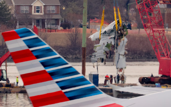 Chính phủ Mỹ nhận lỗi vụ tai nạn máy bay ở Washington D.C