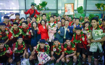 U22 Việt Nam trở về Hà Nội sau chiến tích vàng tại SEA Games 33