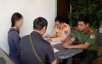 CSGT Khánh Hòa xử lý người phụ nữ nước ngoài nằm trên yên điều khiển xe phân khối lớn