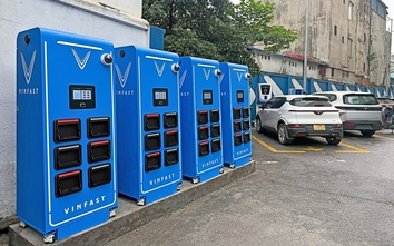 Dịch vụ đổi pin xe máy điện sẵn sàng cho năm 2026