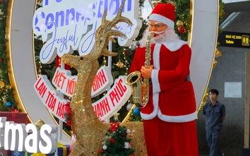 Tưng bừng không khí Giáng sinh, chào đón năm mới tại Cảng hàng không quốc tế Đà Nẵng