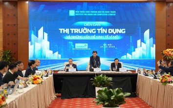 Thận trọng với tăng trưởng tín dụng, đa dạng hóa kênh huy động vốn