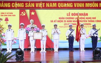 Cảng cạn Tân Cảng Sóng Thần đón nhận Huân chương Lao động hạng Nhì