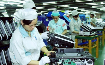 Thập kỷ bứt phá xuất nhập khẩu: Tín hiệu mạnh và nỗi lo năm 2026