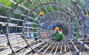 Nhộn nhịp thi công cao tốc Cà Mau - Đất Mũi, đường ra đảo Hòn Khoai