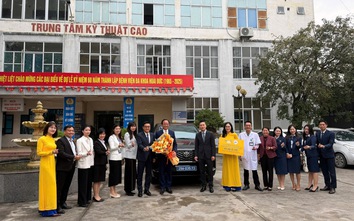 PVcomBank trao tặng xe ô tô phục vụ y tế cho các bệnh viện