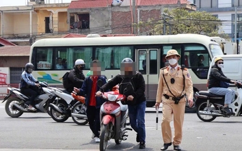 Hà Nội xử phạt hơn 200 trường hợp học sinh, phụ huynh vi phạm giao thông