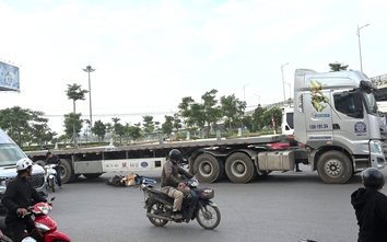 Hải Phòng: Va chạm với xe đầu kéo, người phụ nữ đi xe đạp điện tử vong