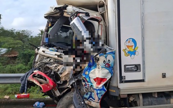 Va chạm xe đầu kéo trên cao tốc Đà Nẵng - Quảng Ngãi, tài xế xe tải tử vong
