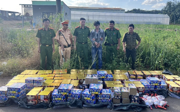 Đồng Nai: Chặn xe bán tải bỏ chạy trên đường 756, thu giữ hơn nửa tấn pháo nổ