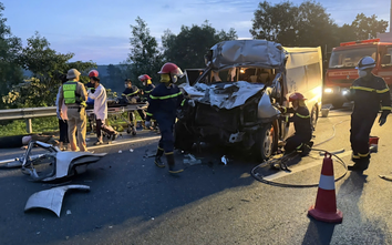 Hiện trường tai nạn xe khách làm 3 người tử vong trên cao tốc Đà Nẵng - Quảng Ngãi