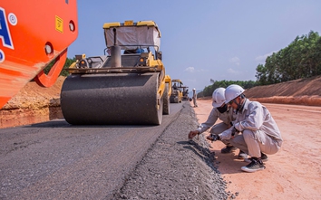 Nhà thầu cao tốc vẫn gặp khó vì thiếu đá