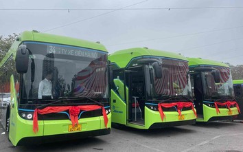 Hà Nội khai trương tuyến buýt điện nối Bến xe Mỹ Đình - Gia Lâm