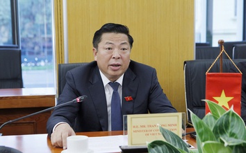 Minister Tran Hong Minh holds a working session with the Republic of Korea's ambassador