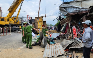 Vụ lật xe ben trên QL1 qua Quảng Ngãi: Thêm trường hợp tử vong sau 2 ngày điều trị