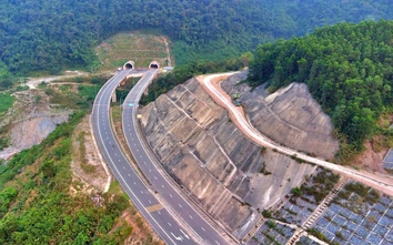 Tập trung nguồn lực cho hạ tầng giao thông, lấy đô thị làm động lực phát triển vùng