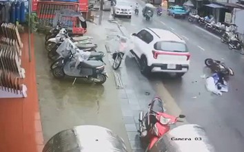 Bé 5 tuổi tử vong sau va chạm giữa ô tô và hai xe máy ở Sa Pa